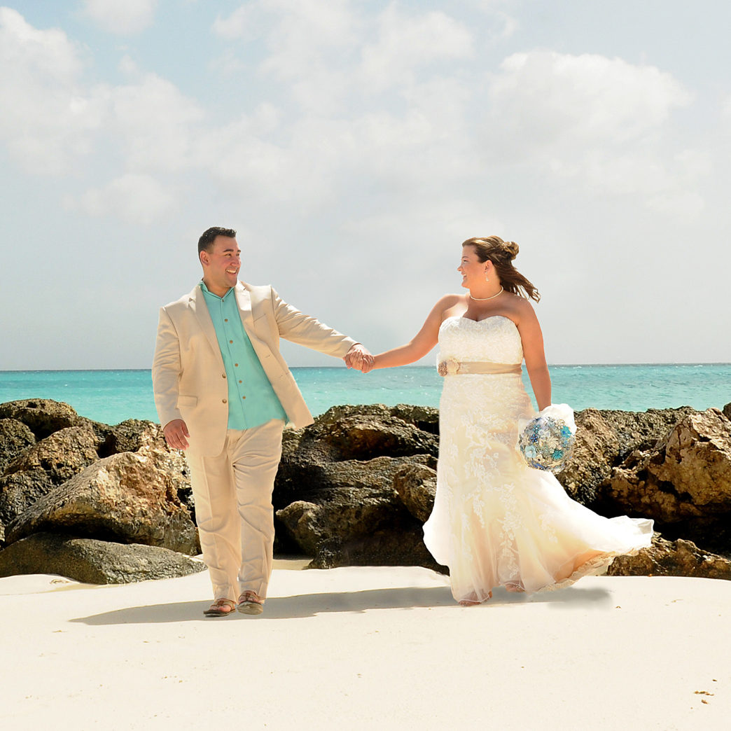 Wedding Photo on Beach in Aruba